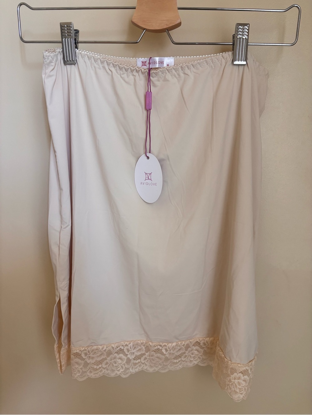 Women's Half Slip with Lace Hem - Cream Nude New with Tags Size Medium